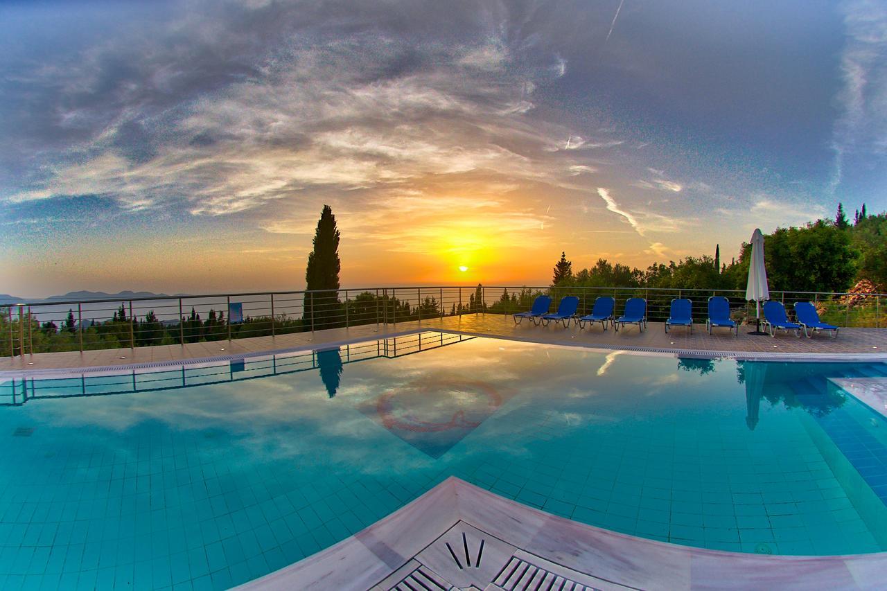 Panoramic Sunset Leilighet Kothréas Eksteriør bilde